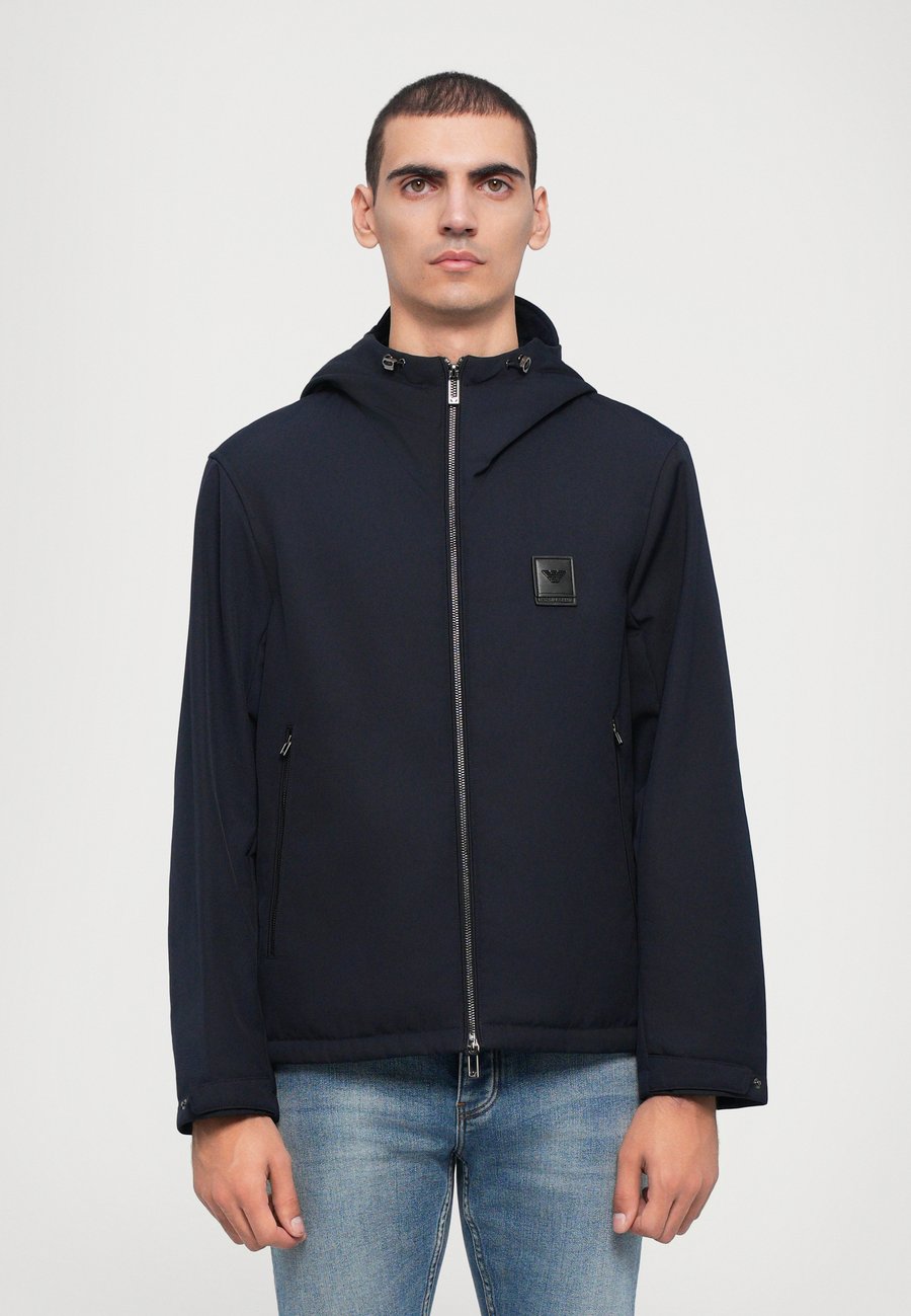 Куртка Emporio Armani BLOUSON JACKET, Iconico Blu Navy /Dark Blue
Куртка Emporio Armani BLOUSON JACKET, Iconico Blu Navy /Dark Blue