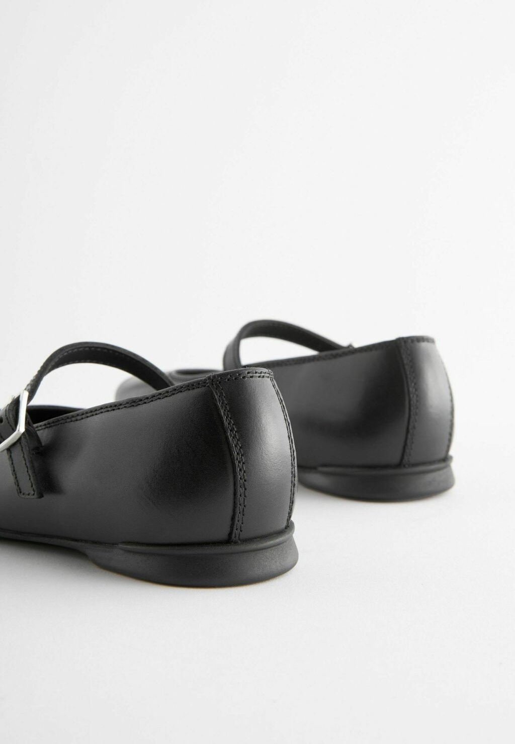 Балетки с ремешками MARY JANE SCHOOL Next, пестрый черный
Балетки с ремешками MARY JANE SCHOOL Next, пестрый черный