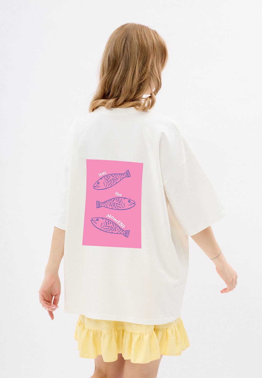 Футболка с принтом MIRONS, кремовый 
Футболка с принтом MIRONS, кремовый