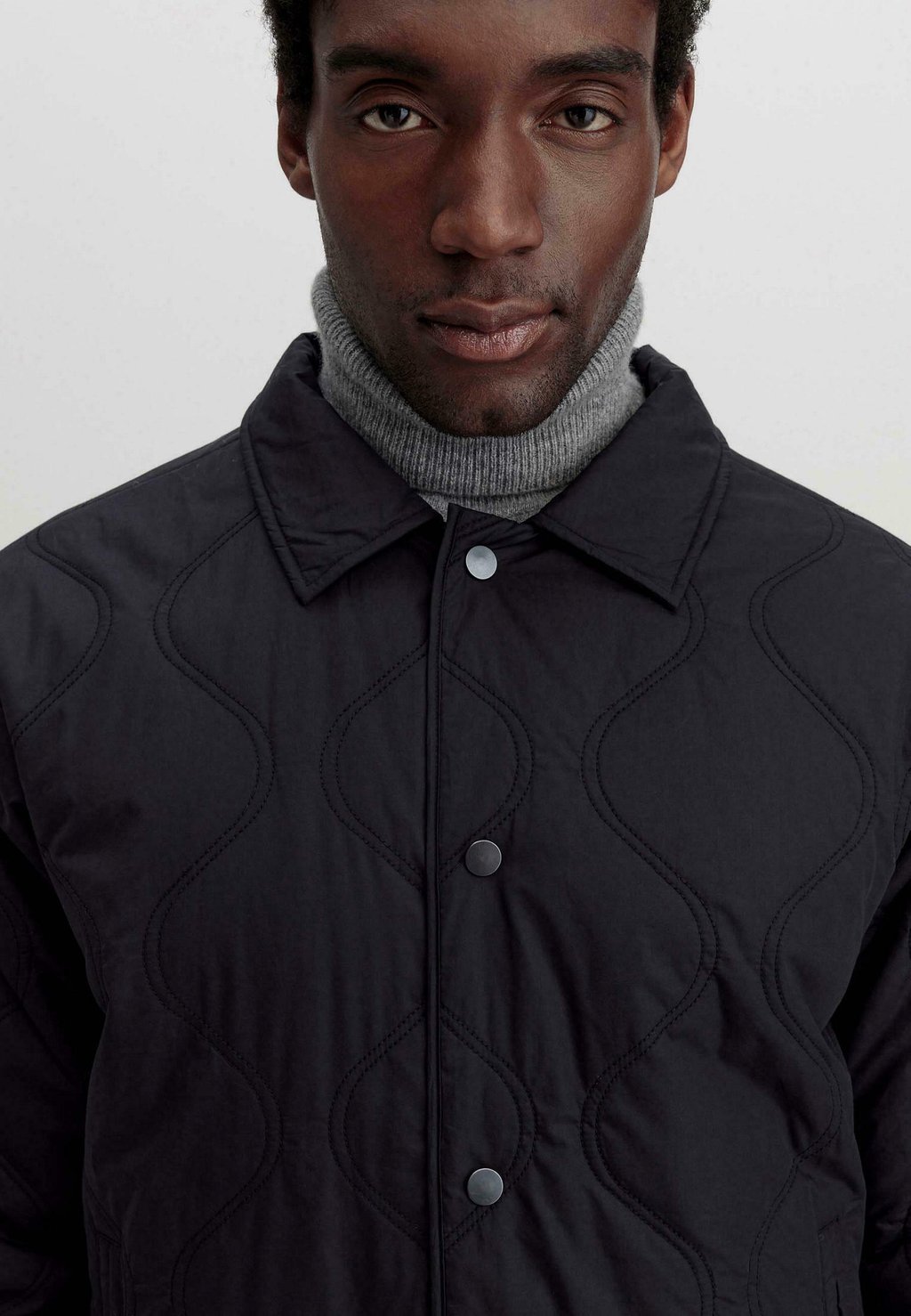 Легкая куртка hessnatur, черный
Легкая куртка hessnatur, черный