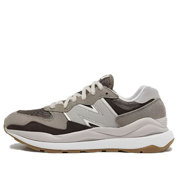 Кроссовки 57 40 New Balance, коричневый
Кроссовки 57 40 New Balance, коричневый