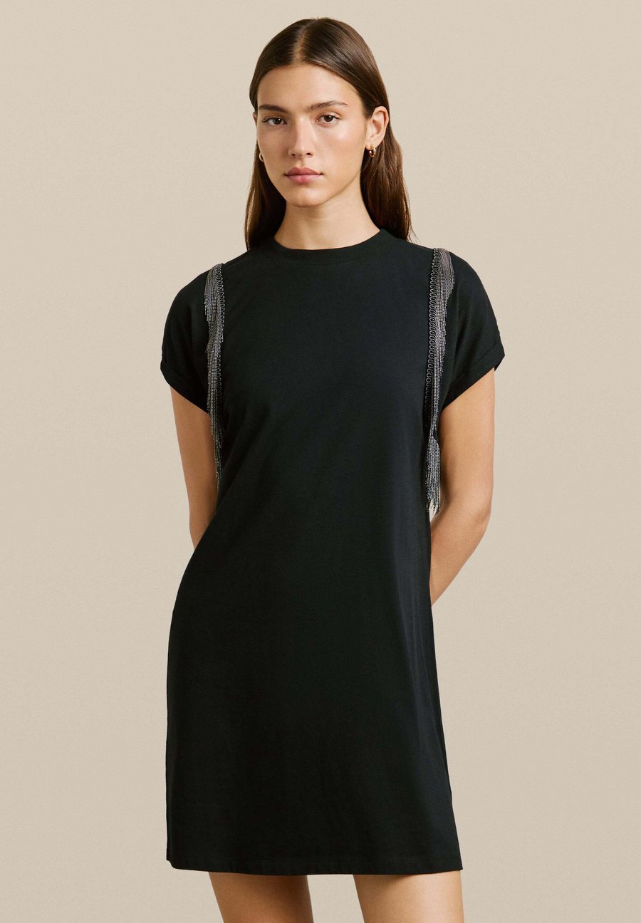 Платье Pepe Jeans W11 ELSIE, Black
Платье Pepe Jeans W11 ELSIE, Black