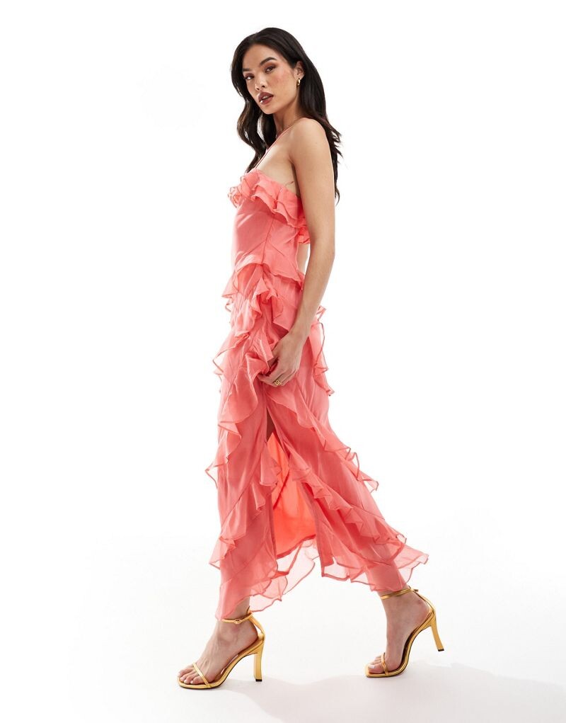 Темно-коралловое платье миди с оборками в разном стиле Pretty Lavish 
Темно-коралловое платье миди с оборками в разном стиле Pretty Lavish