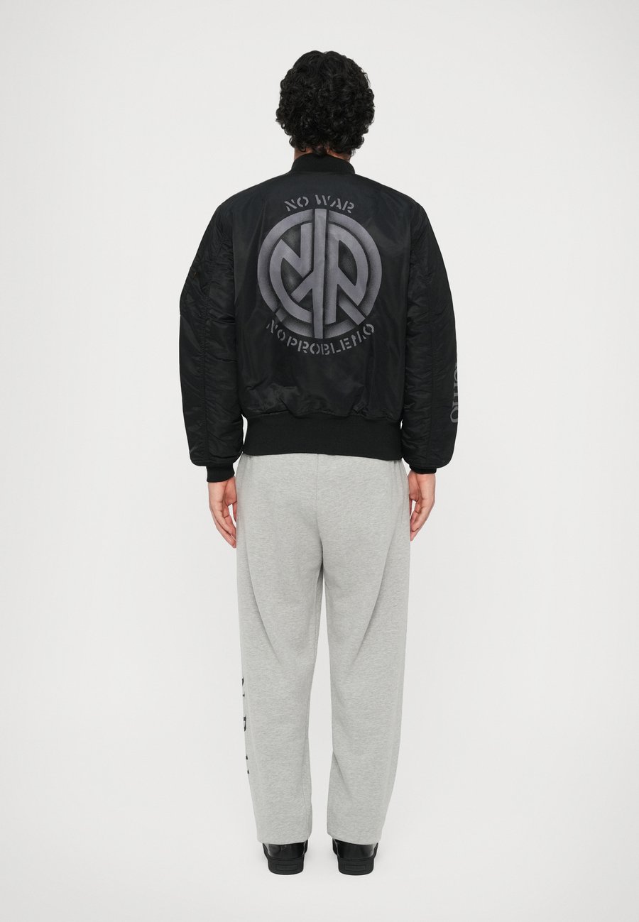 Куртка No Problemo NO WAR JACKET, Black
Куртка No Problemo NO WAR JACKET, Black