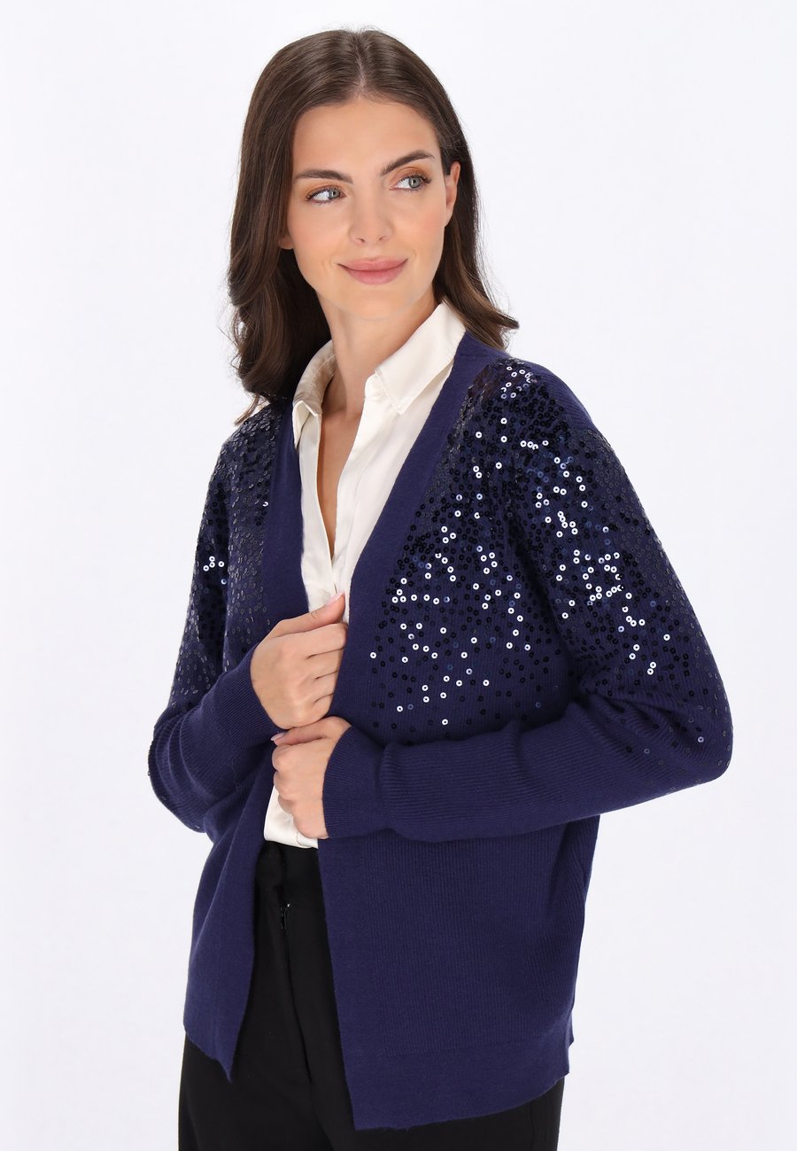 Кардиган usha Cardigan, Navy/Dark Blue
Кардиган usha Cardigan, Navy/Dark Blue
