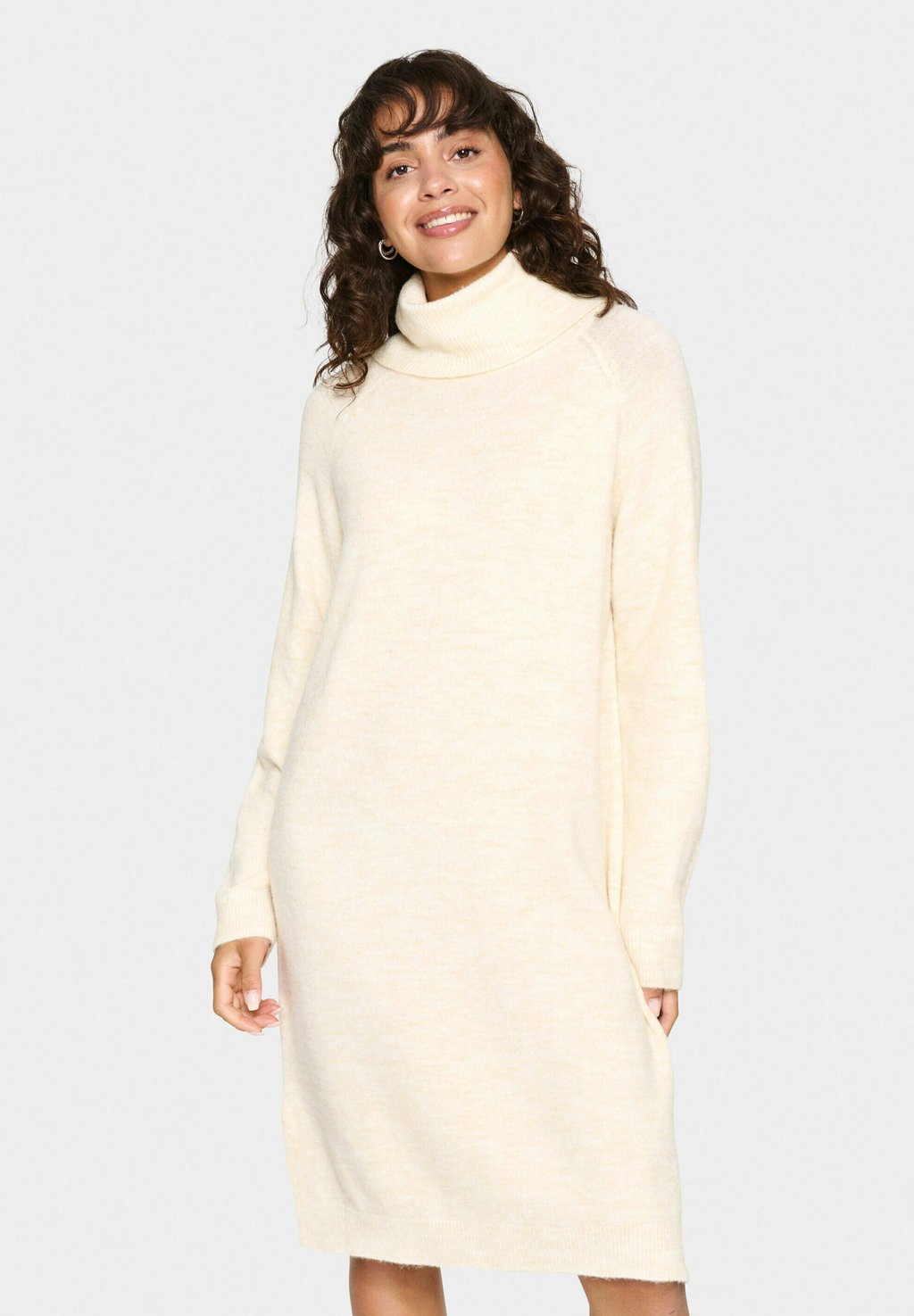 Платье-джемпер GARBIE ROLLNECK Saint Tropez, молочный
Платье-джемпер GARBIE ROLLNECK Saint Tropez, молочный