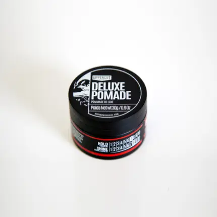 Uppercut Deluxe Matte Pomade Midi средней фиксации без блеска 30г
Uppercut Deluxe Matte Pomade Midi средней фиксации без блеска 30г