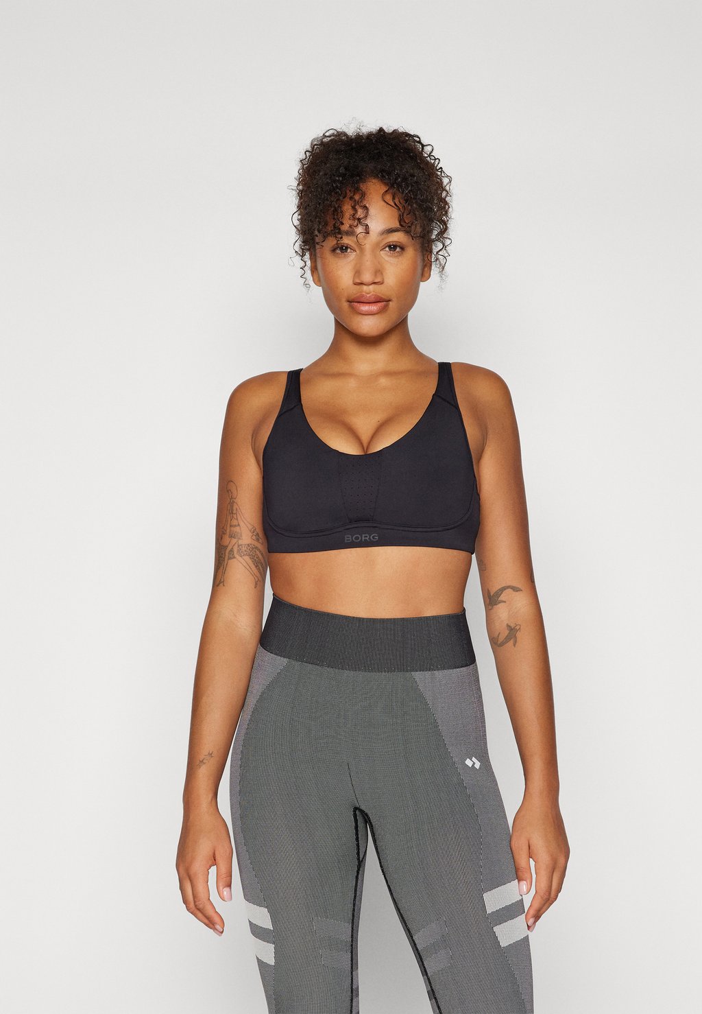 Спортивный бюстгальтер REFORM BRA Björn Borg, черный
Спортивный бюстгальтер REFORM BRA Björn Borg, черный
