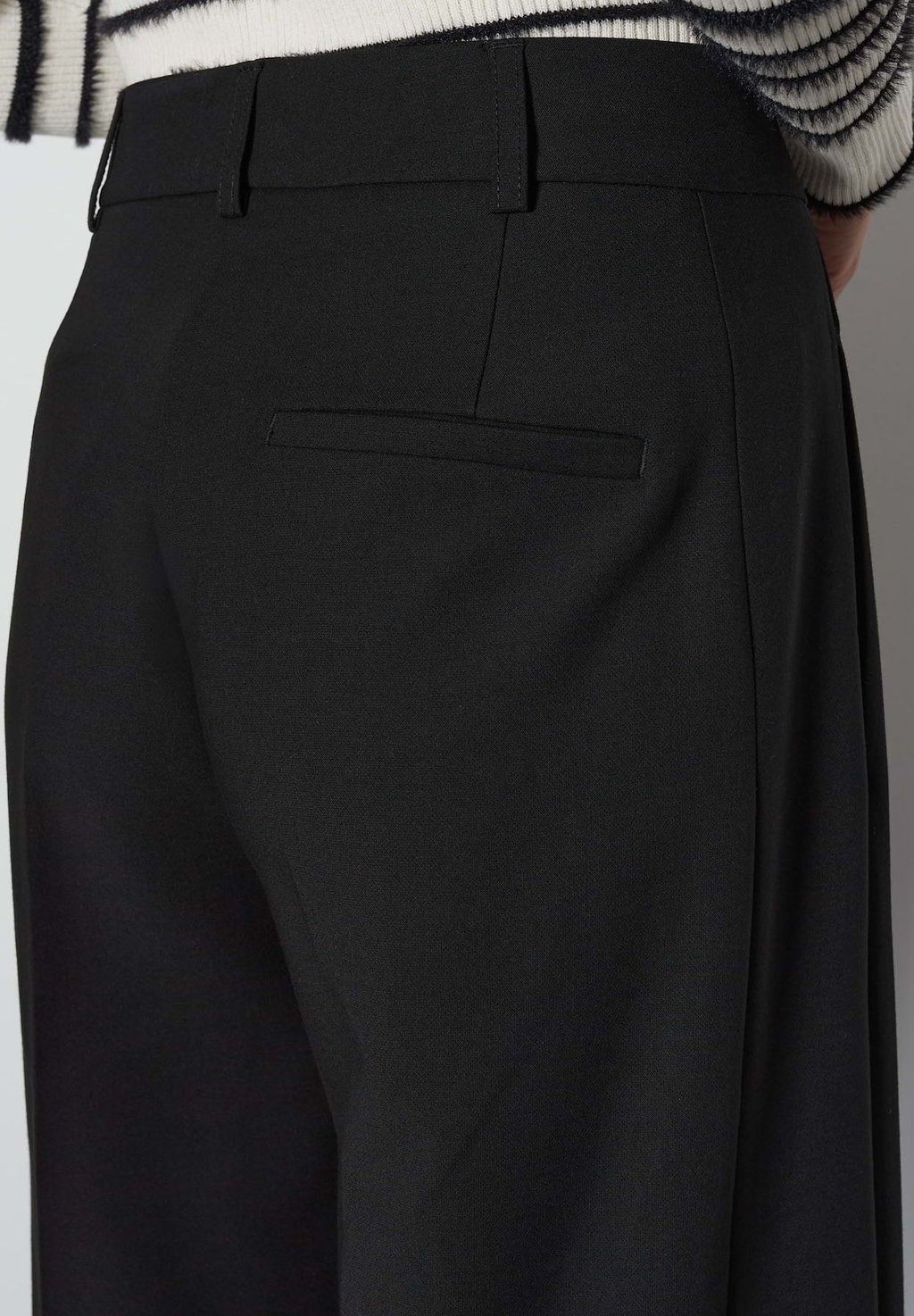 Брюки WIDE LEG CATSBY DETAIL someday., черный
Брюки WIDE LEG CATSBY DETAIL someday., черный