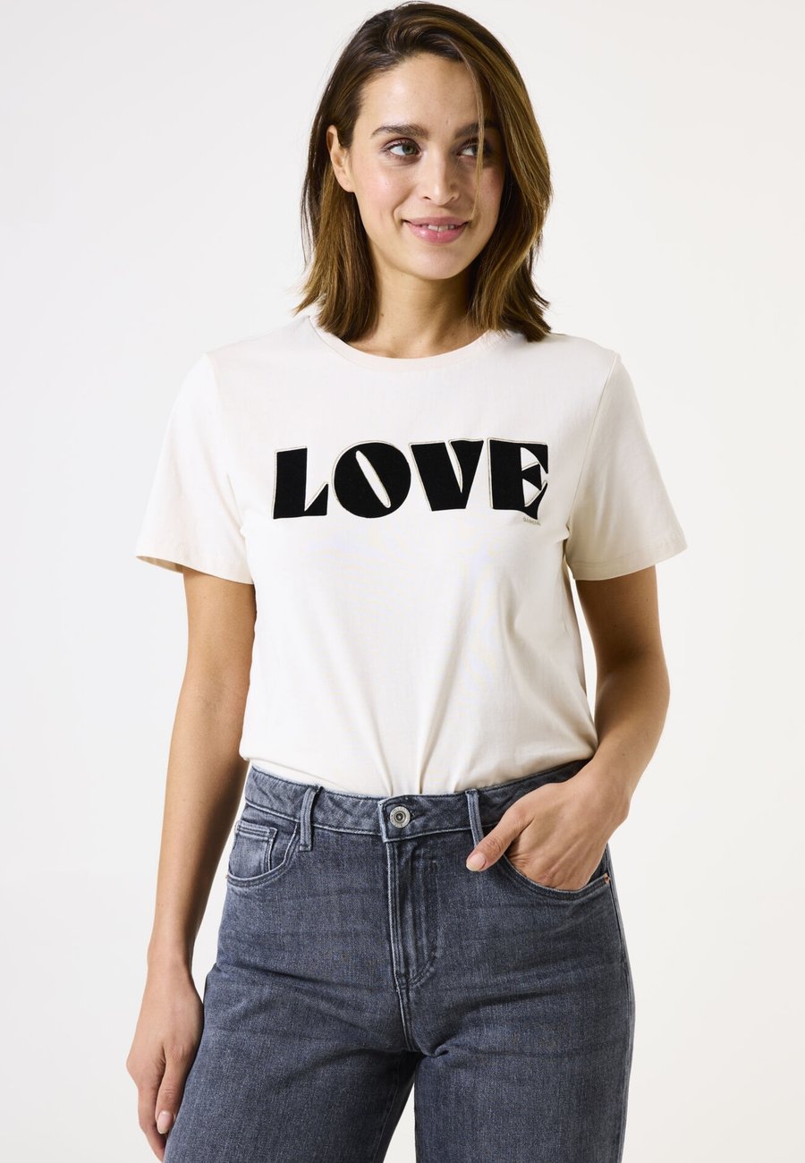 Футболка Garcia Print T-shirt, Whitecap/White, Белый, Футболка Garcia Print T-shirt, Whitecap/White
Футболка Garcia Print T-shirt, Whitecap/White, Белый, Футболка Garcia Print T-shirt, Whitecap/White