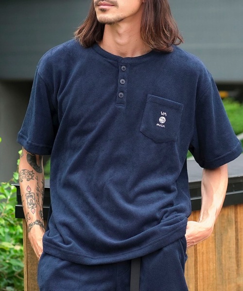 Мужская футболка из махровой ткани с коротким рукавом и воротником-хенли RVCA, темно-синий
Мужская футболка из махровой ткани с коротким рукавом и воротником-хенли RVCA, темно-синий