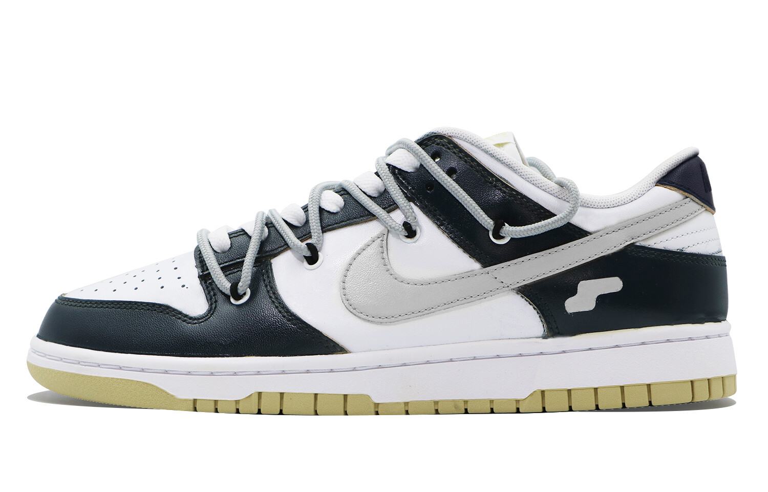 Кроссовки Nike Dunk Skateboarding Shoes Men Low-top White/beige/blue, бежевый/синий
Кроссовки Nike Dunk Skateboarding Shoes Men Low-top White/beige/blue, бежевый/синий
