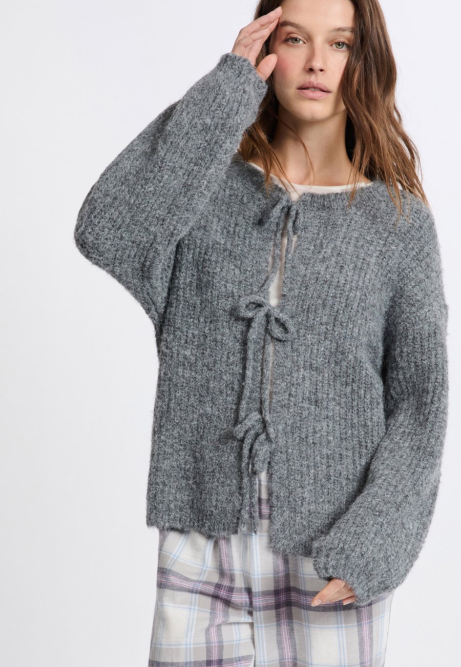 Кардиган Etam MANO, Grey
Кардиган Etam MANO, Grey