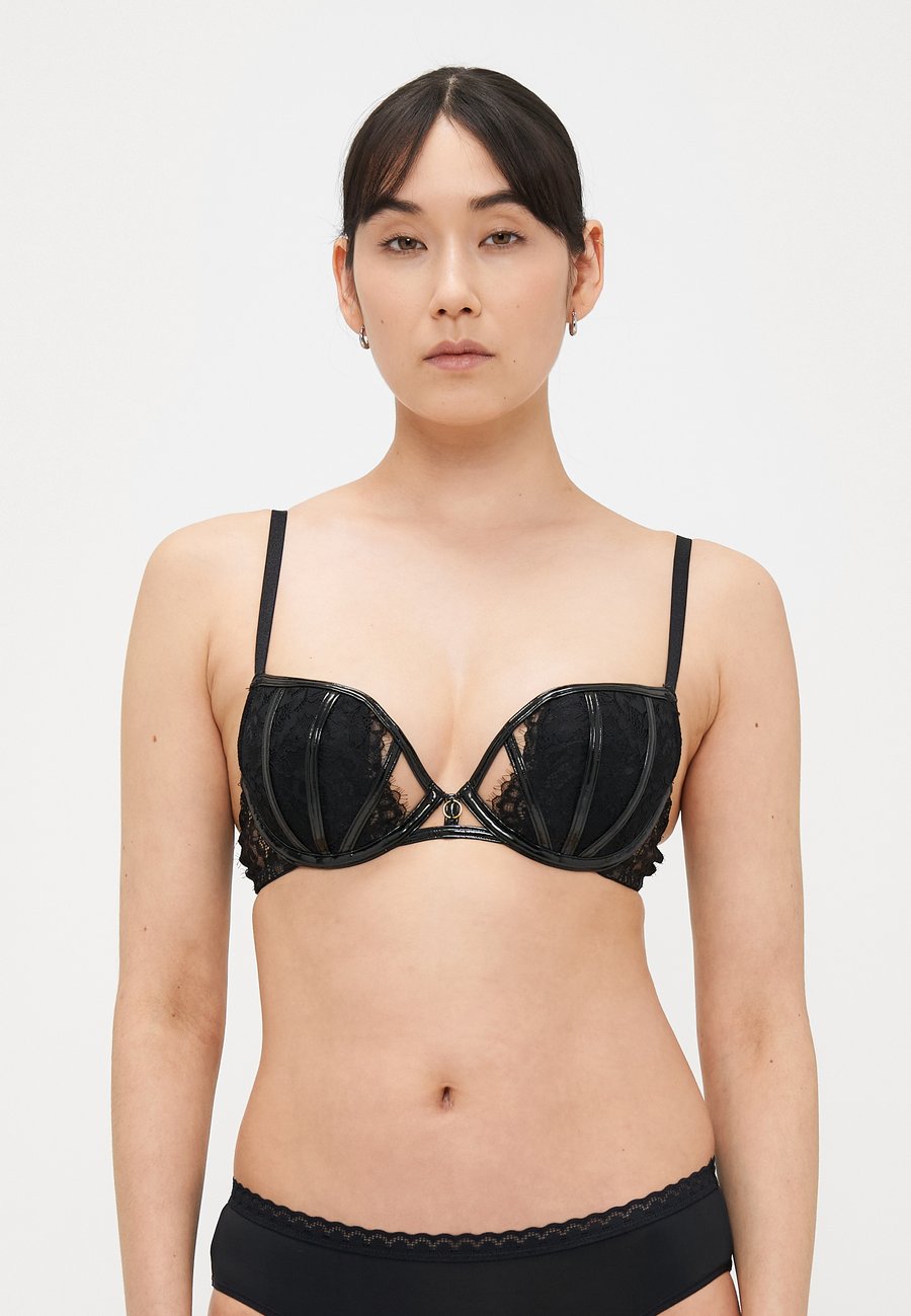 Бюстгальтер Ann Summers UNDENIABLE PADDED PLUNGE, Black
Бюстгальтер Ann Summers UNDENIABLE PADDED PLUNGE, Black