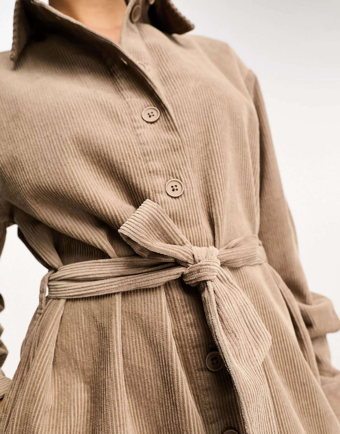 Коричневое платье-рубашка с вельветовым поясом ASOS, Коричневый, Коричневое платье-рубашка с вельветовым поясом ASOS
Коричневое платье-рубашка с вельветовым поясом ASOS, Коричневый, Коричневое платье-рубашка с вельветовым поясом ASOS