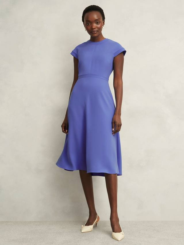 Платье из крепа от хэлли Hobbs, цвет Hydrangea Blue
Платье из крепа от хэлли Hobbs, цвет Hydrangea Blue