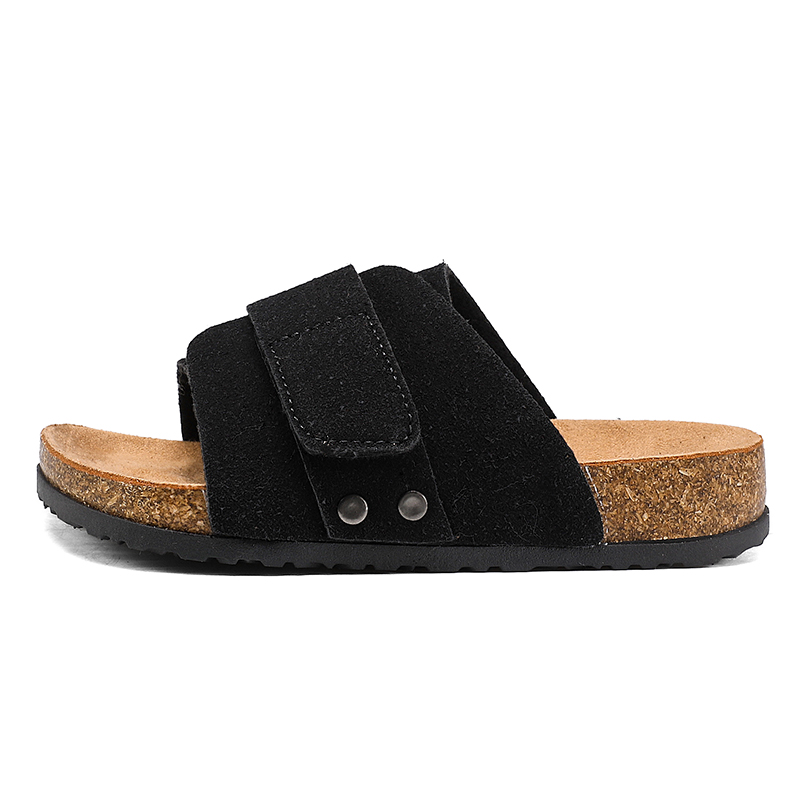 Детские шлепанцы с противоскользящим износостойким низким верхом KINDDOG, черный
Детские шлепанцы с противоскользящим износостойким низким верхом KINDDOG, черный