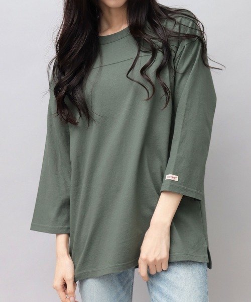 Футболка для американского футбола с рукавами три четверти, стандартного силуэта, плотность ткани 215 г/м², изготовлена из хлопка производства США, бренд Goodwear, цвет хаки
Футболка для американского футбола с рукавами три четверти, стандартного силуэта, плотность ткани 215 г/м², изготовлена из хлопка производства США, бренд Goodwear, цвет хаки