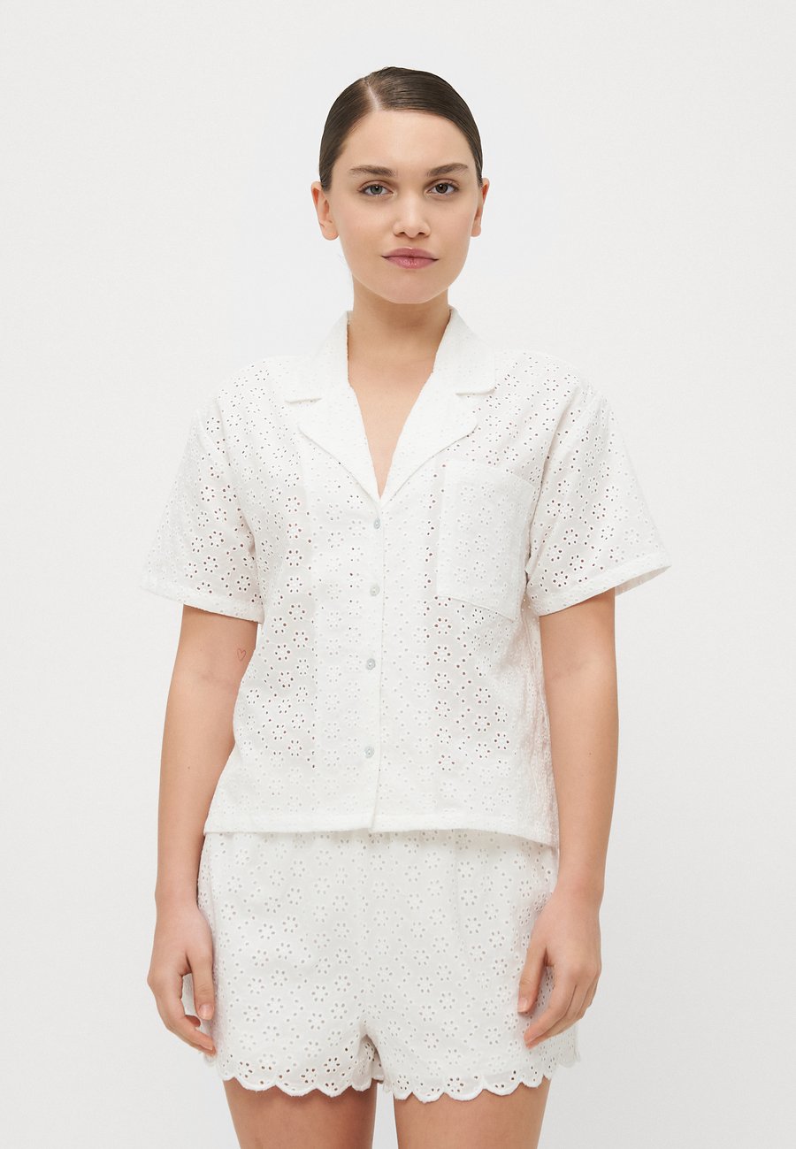 Пижамный топ Hunkemöller Pyjama top, White
Пижамный топ Hunkemöller Pyjama top, White