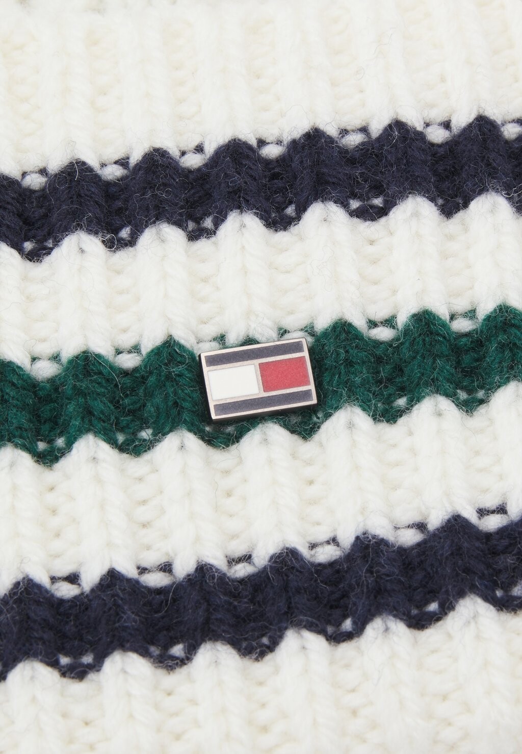 Шапка FLAG CABLE BEANIE UNISEX Tommy Hilfiger, кремовый 
Шапка FLAG CABLE BEANIE UNISEX Tommy Hilfiger, кремовый