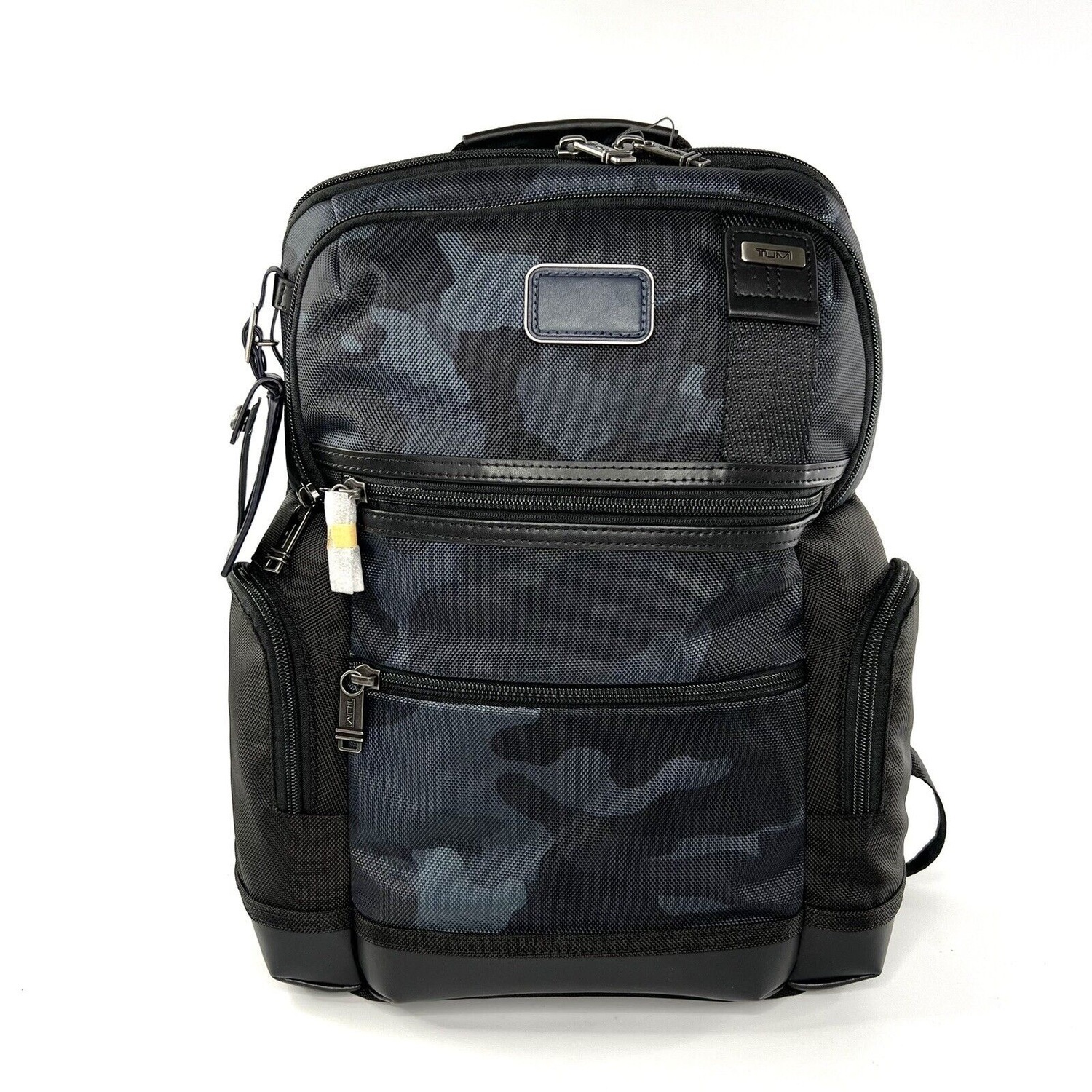 Полиэстеровый дорожный рюкзак мужской камуфляж TUMI
Полиэстеровый дорожный рюкзак мужской камуфляж TUMI