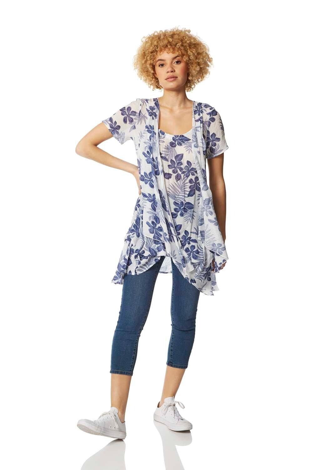 Мятый топ с короткими рукавами и цветочным принтом Roman, синий
Мятый топ с короткими рукавами и цветочным принтом Roman, синий