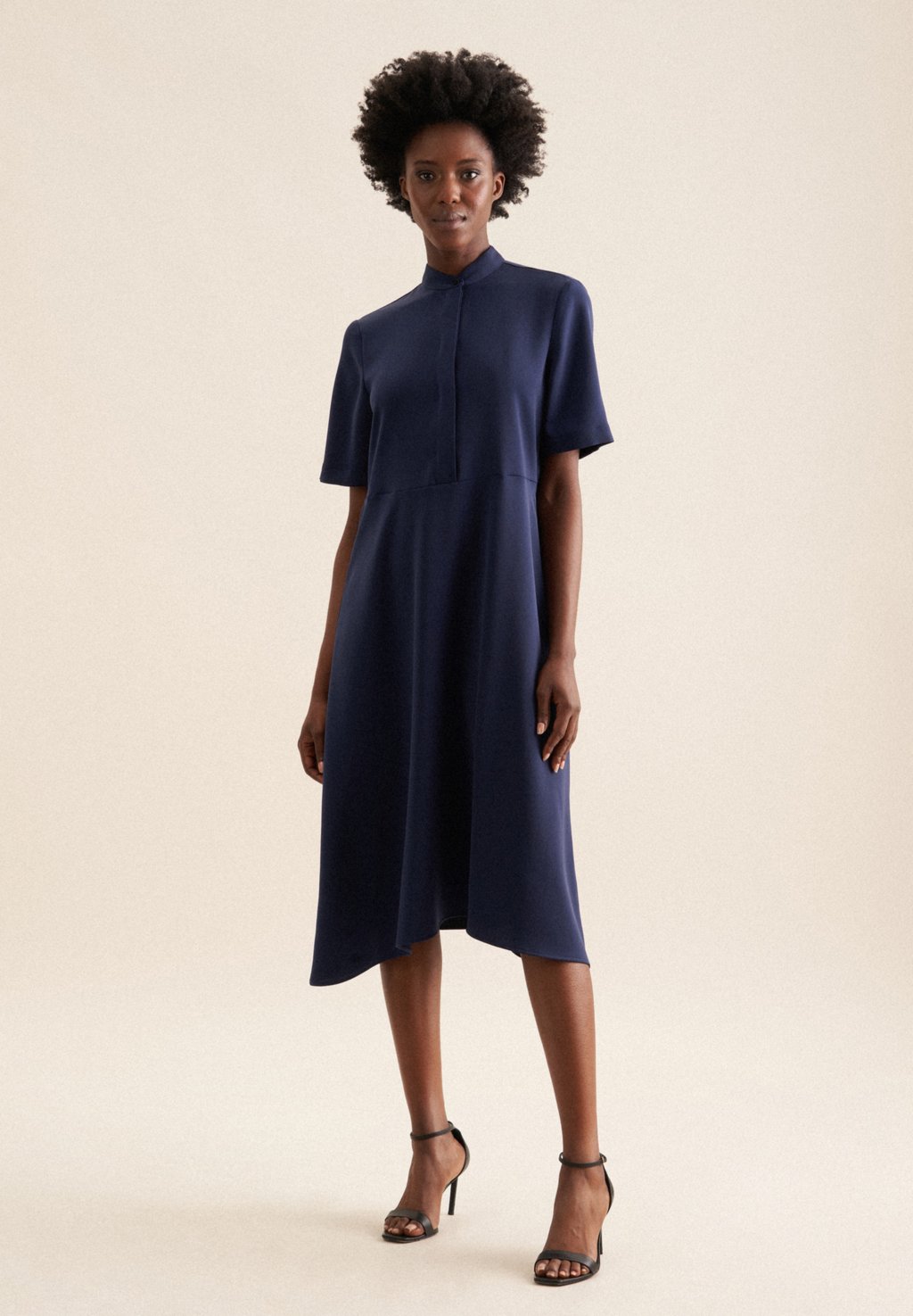 Платье-рубашка REGULAR Seidensticker, синий
Платье-рубашка REGULAR Seidensticker, синий