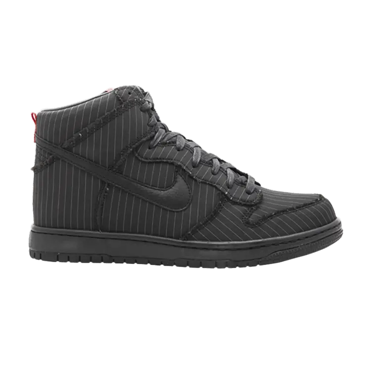 Кроссовки Nike Dunk High Supreme
Кроссовки Nike Dunk High Supreme