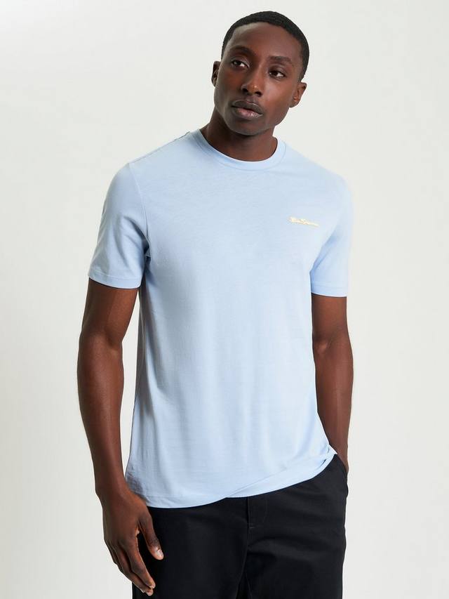 Футболка Regular Fit с коротким рукавом из органического хлопка Signature Ben Sherman, Pale Blue
Футболка Regular Fit с коротким рукавом из органического хлопка Signature Ben Sherman, Pale Blue
