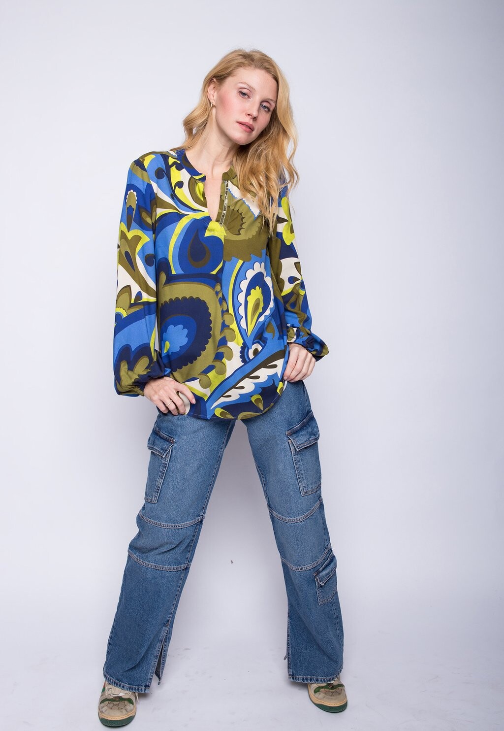 Блуза Emily van den Bergh, хаки
Блуза Emily van den Bergh, хаки