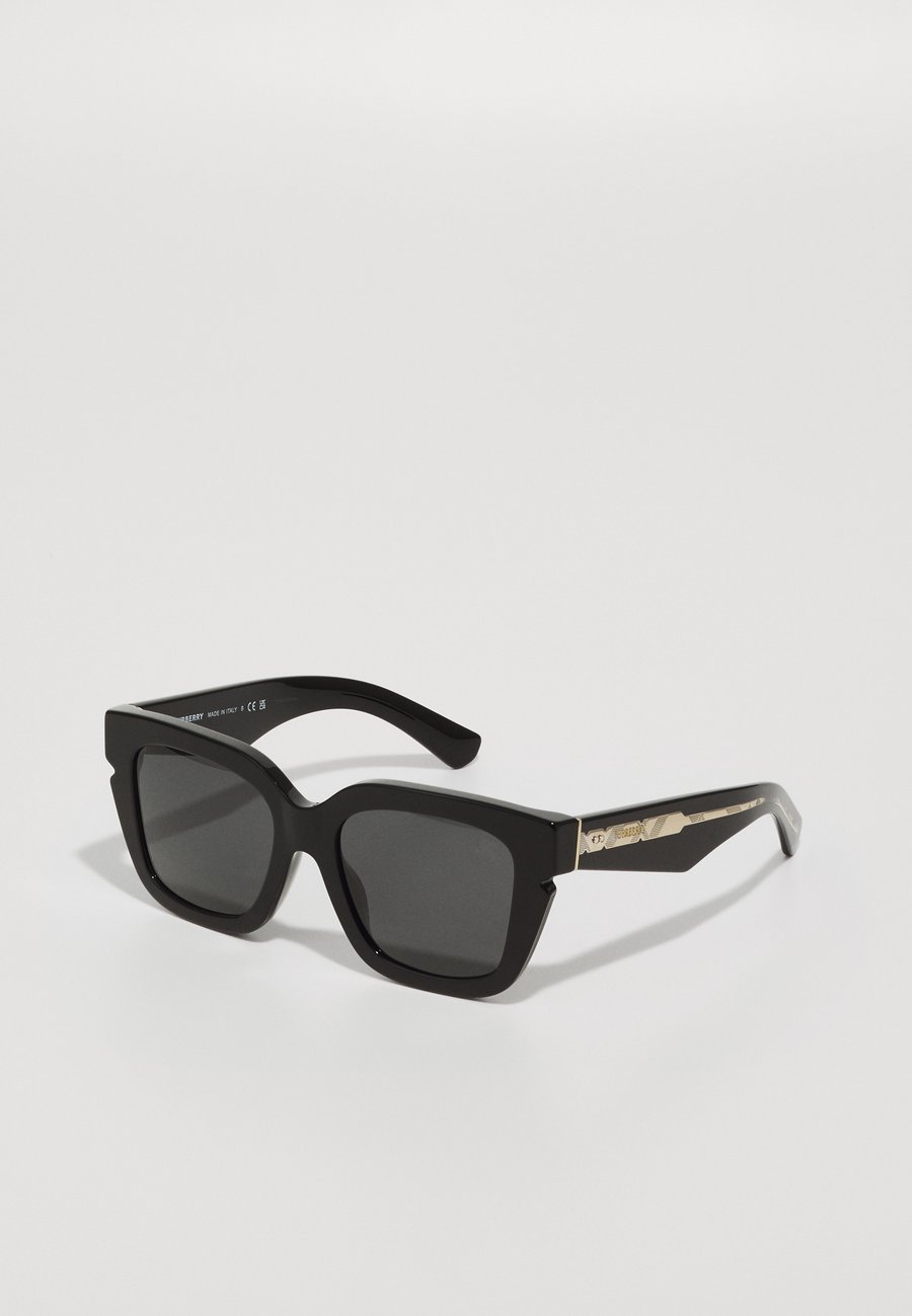 Солнцезащитные очки Burberry Sunglasses, Black
Солнцезащитные очки Burberry Sunglasses, Black
