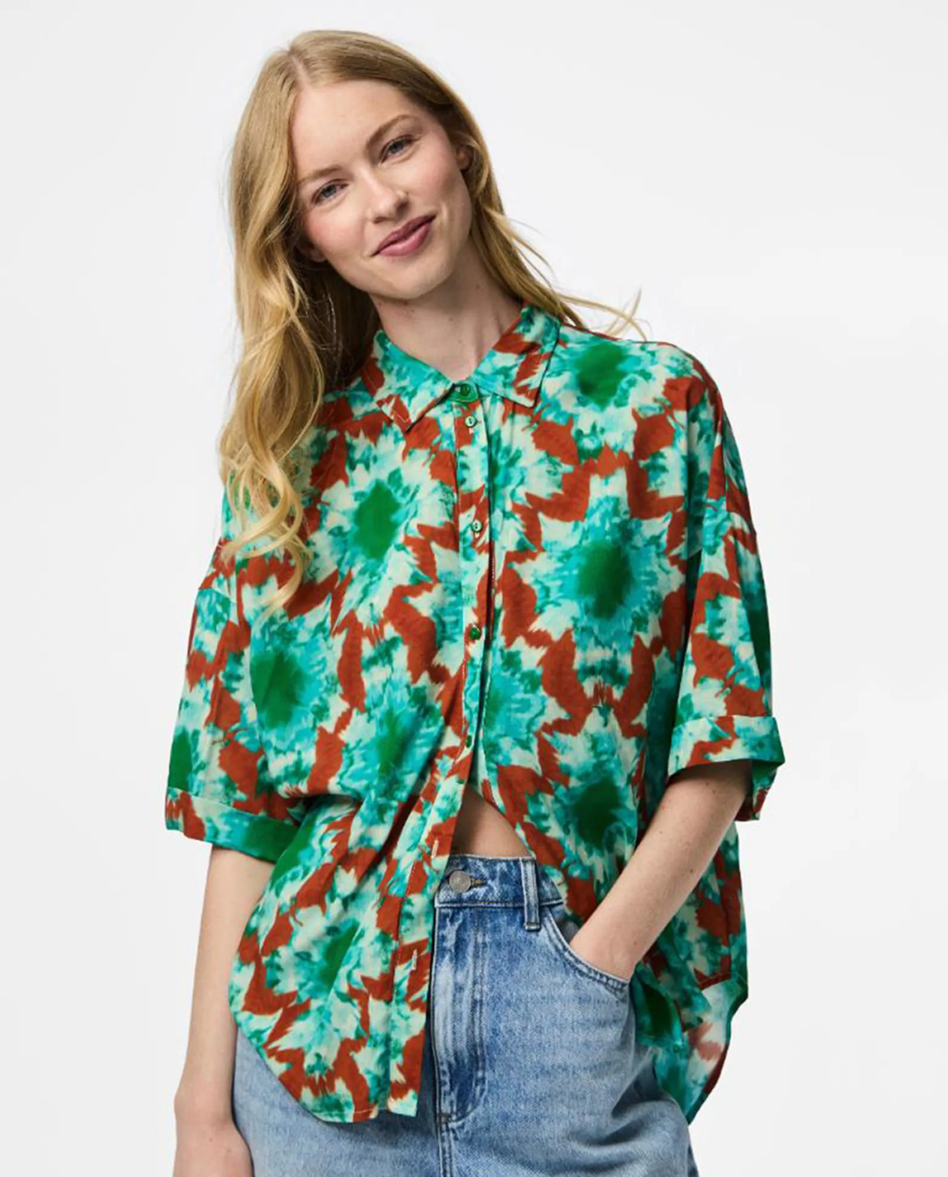 Женская блузка с коротким рукавом и геометрическим принтом Pieces, зеленый 
Женская блузка с коротким рукавом и геометрическим принтом Pieces, зеленый