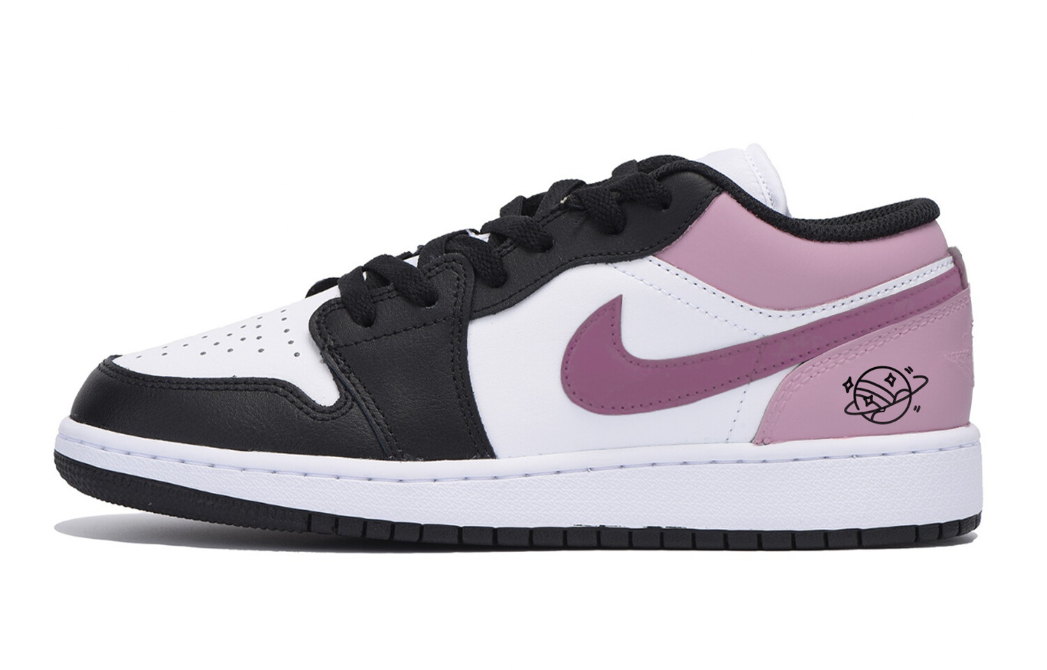 Кроссовки Air Jordan 1 Vintage Basketball Shoes Women's Low-top Black/powder, черный
Кроссовки Air Jordan 1 Vintage Basketball Shoes Women's Low-top Black/powder, черный