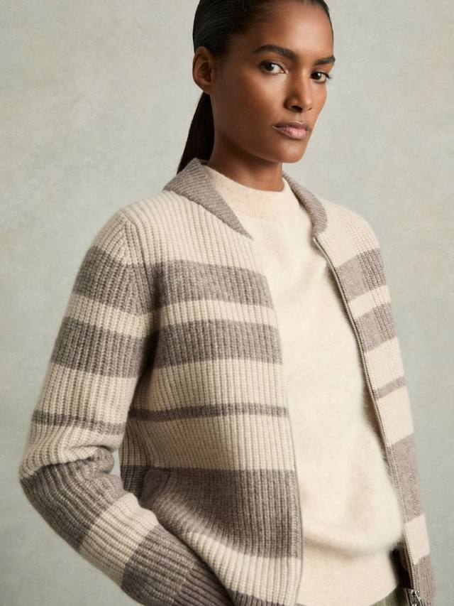 Кардиган из чистой шерсти с молнией в полоску от alexa Reiss, цвет Neutral/Brown
Кардиган из чистой шерсти с молнией в полоску от alexa Reiss, цвет Neutral/Brown