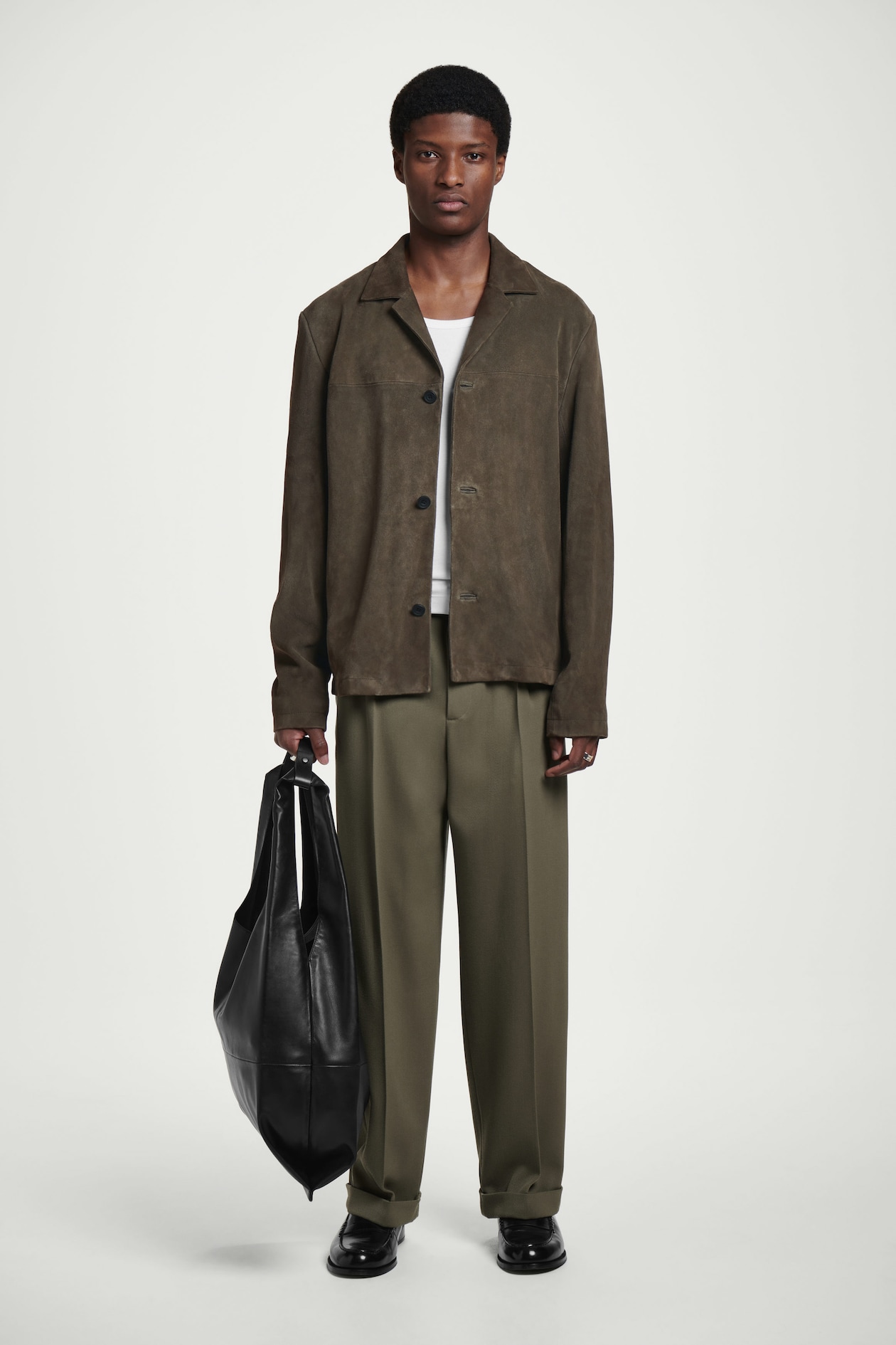 Кожаная сумка-тоут COS, черный
Кожаная сумка-тоут COS, черный