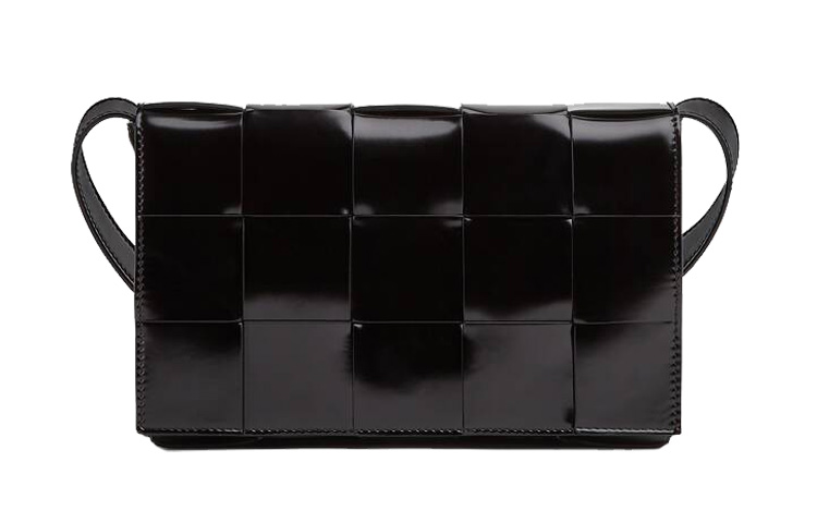 Сумка через плечо из телячьей кожи черная Bottega Veneta
Сумка через плечо из телячьей кожи черная Bottega Veneta