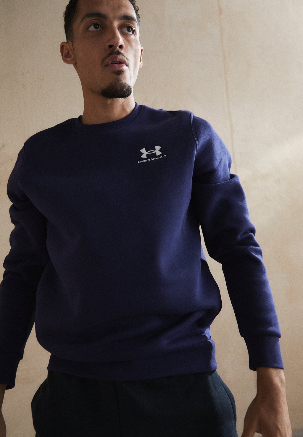 Толстовка ESSENTIAL CREW Under Armour, темно-синий/белый
Толстовка ESSENTIAL CREW Under Armour, темно-синий/белый