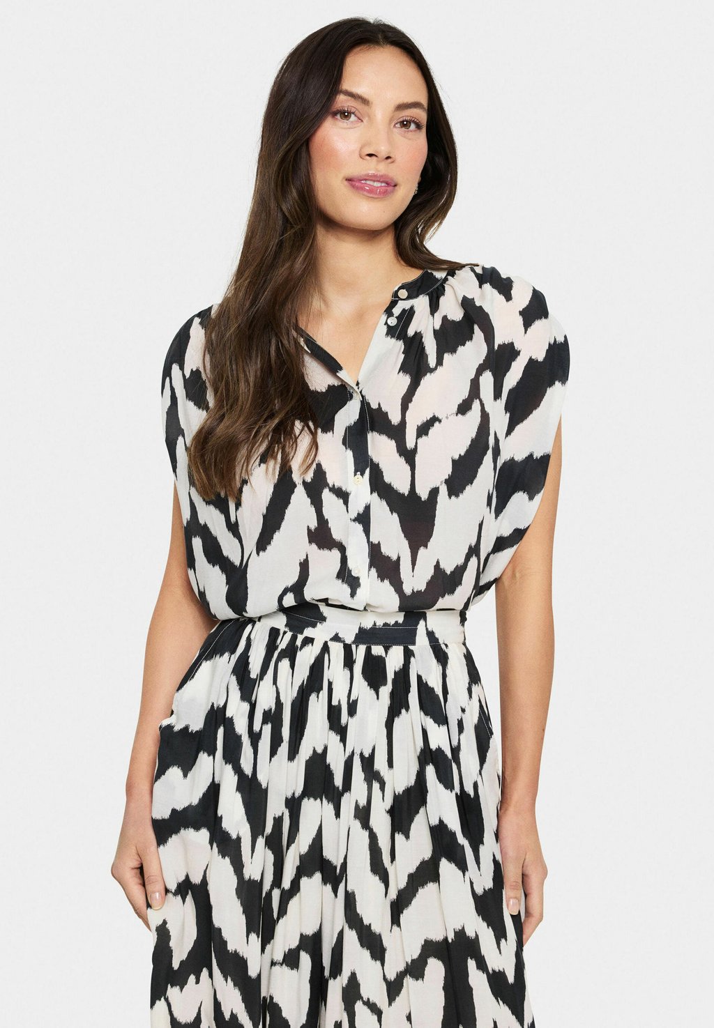 Блузка на пуговицах KELSIESZ Saint Tropez, черный
Блузка на пуговицах KELSIESZ Saint Tropez, черный