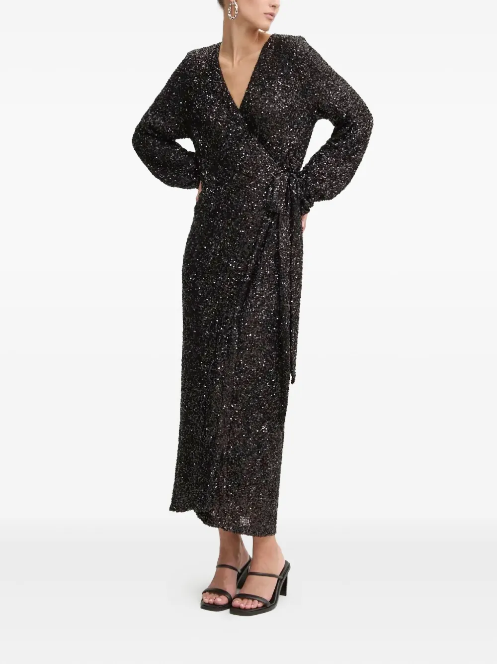 Платье с запахом и пайетками NEVER FULLY DRESSED, черный
Платье с запахом и пайетками NEVER FULLY DRESSED, черный
