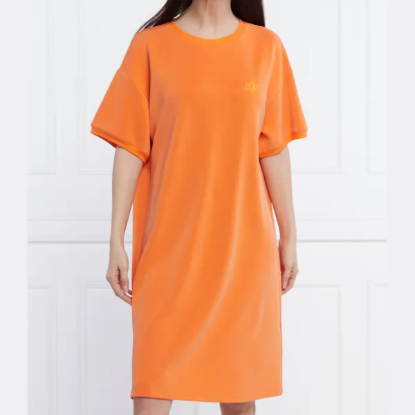 Платье Armani Exchange, оранжевый
Платье Armani Exchange, оранжевый