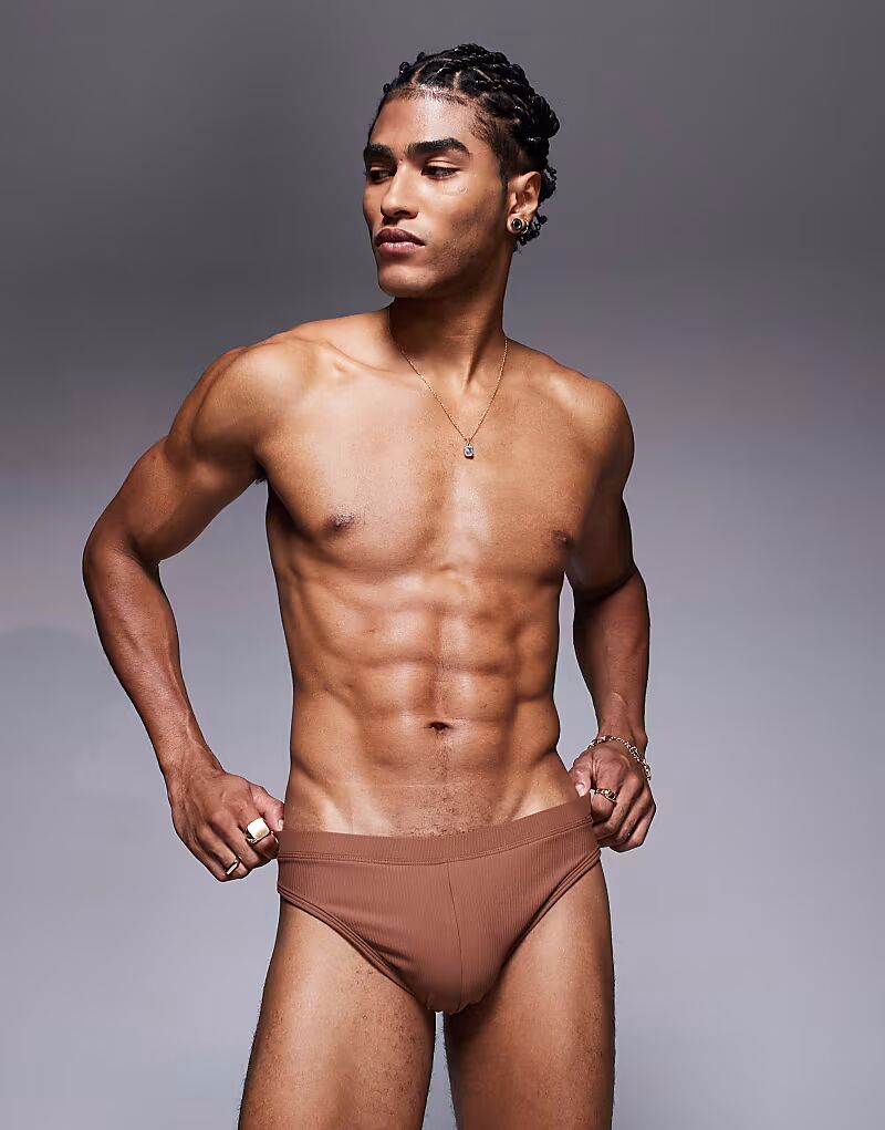 Текстурированные плавки-шорты ASOS DESIGN коричневого цвета
Текстурированные плавки-шорты ASOS DESIGN коричневого цвета