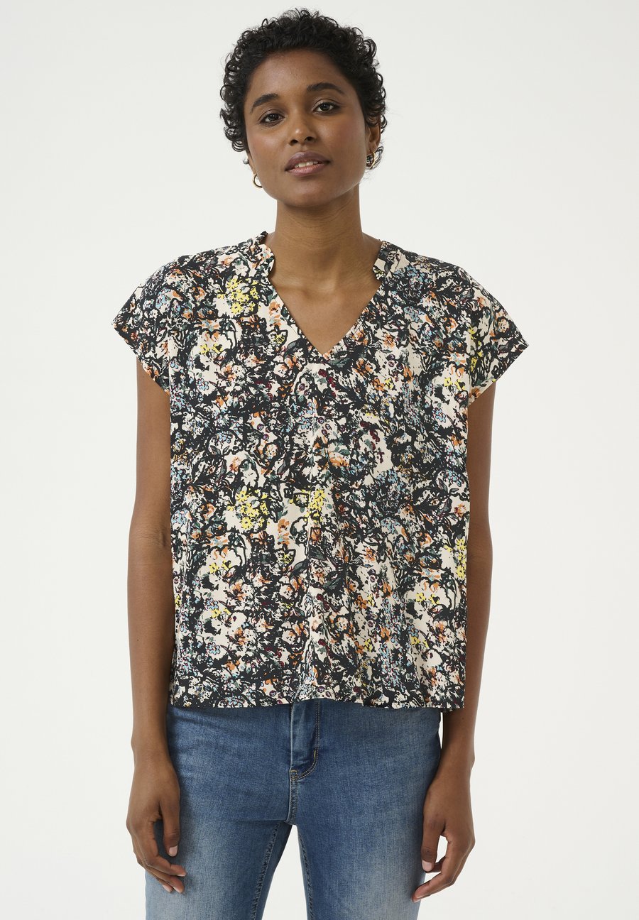 Блуза Culture SLEEVE, Black Orange Flower/Black
Блуза Culture SLEEVE, Black Orange Flower/Black