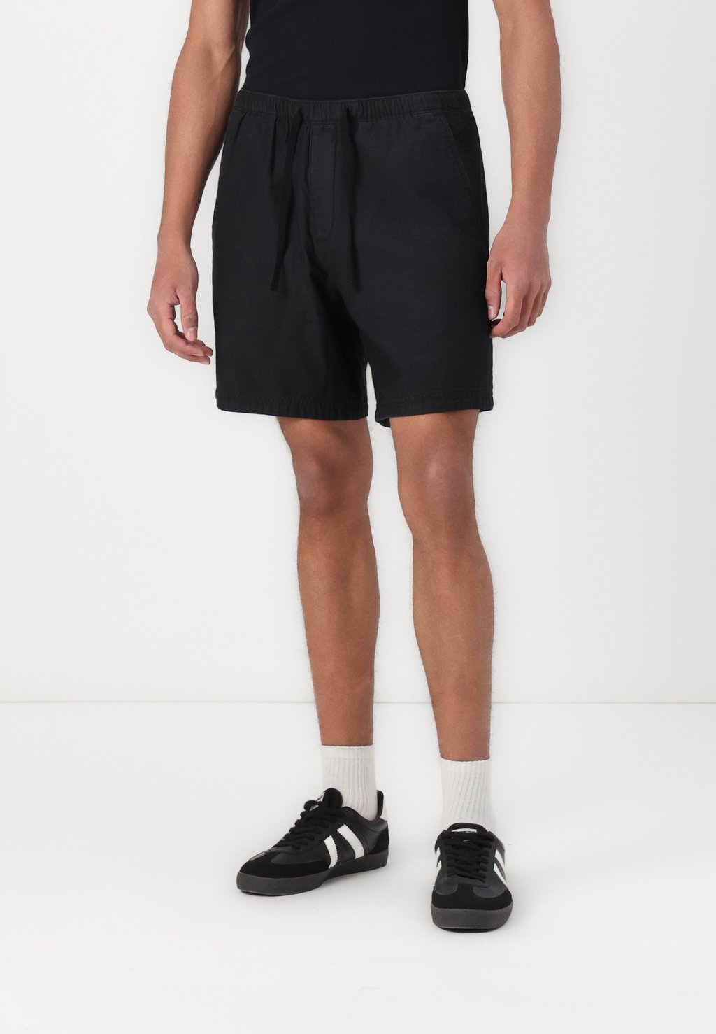 Шорты REVERSE PULL ON Abercrombie & Fitch, черный
Шорты REVERSE PULL ON Abercrombie & Fitch, черный