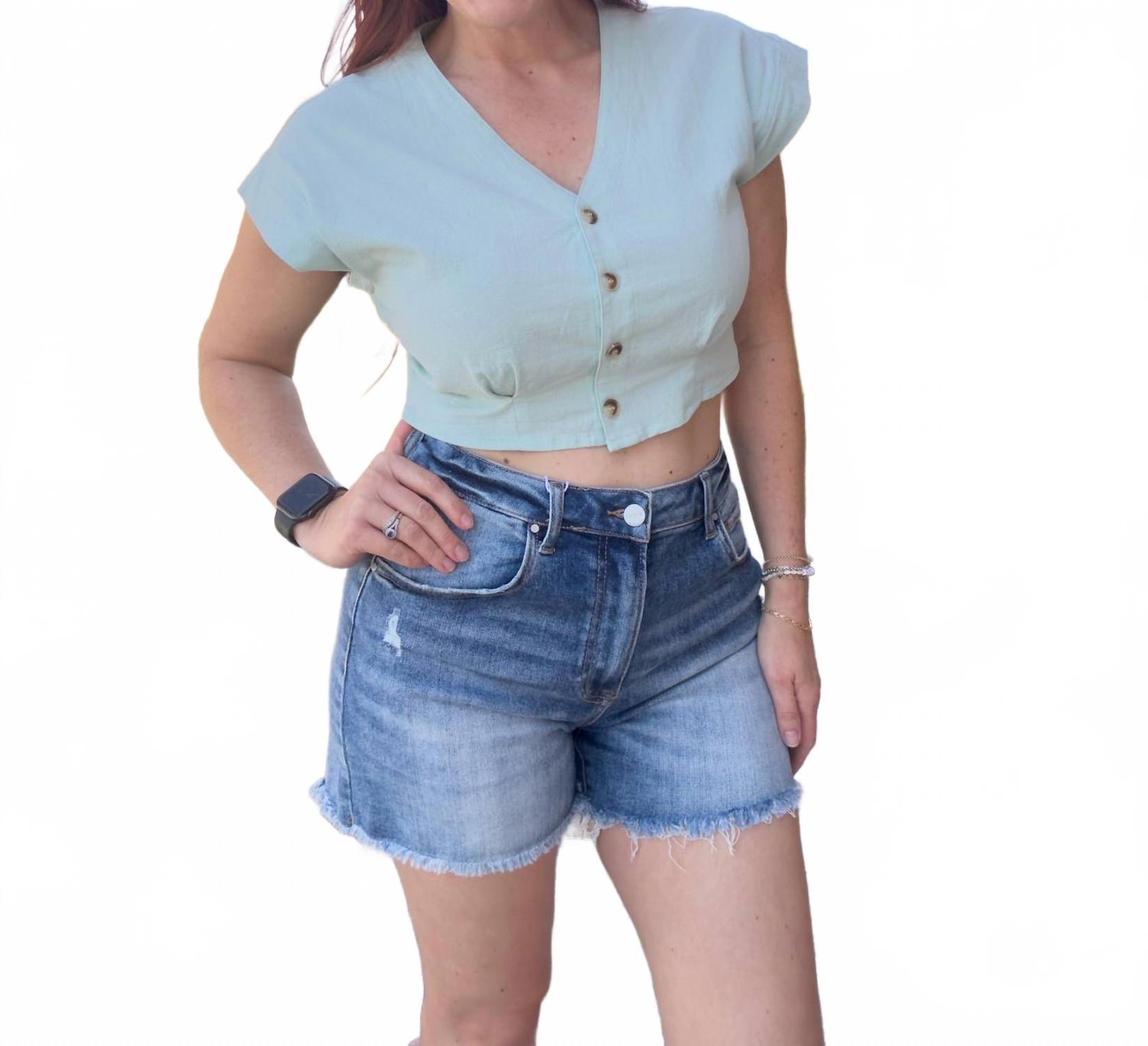 Лола высокие шорты в среднем тоне RISEN, Medium Wash
Лола высокие шорты в среднем тоне RISEN, Medium Wash