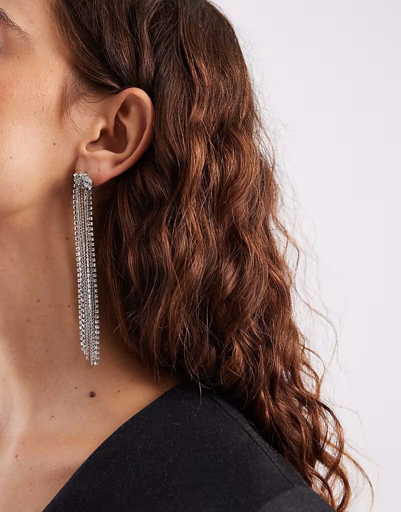 Длинные серьги-подвески из серебра с узелковой цепочкой Accessorize
Длинные серьги-подвески из серебра с узелковой цепочкой Accessorize