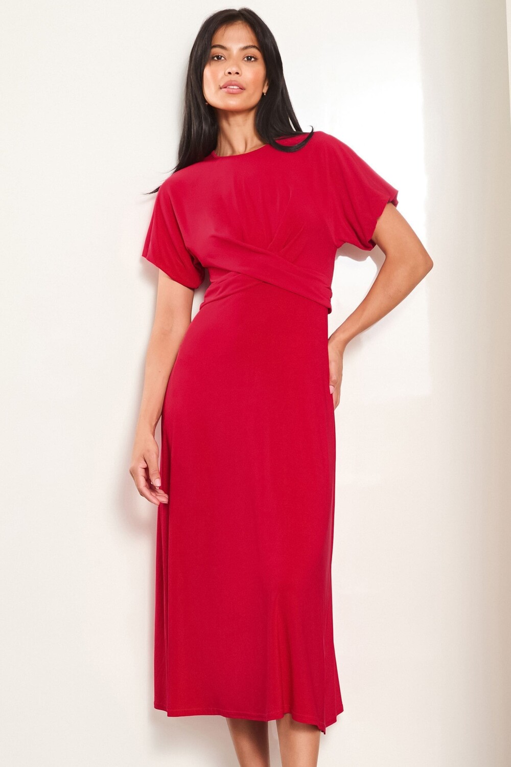 Платье миди из джерси с перекрещивающимися спереди вырезами под грудью Lipsy, красный
Платье миди из джерси с перекрещивающимися спереди вырезами под грудью Lipsy, красный