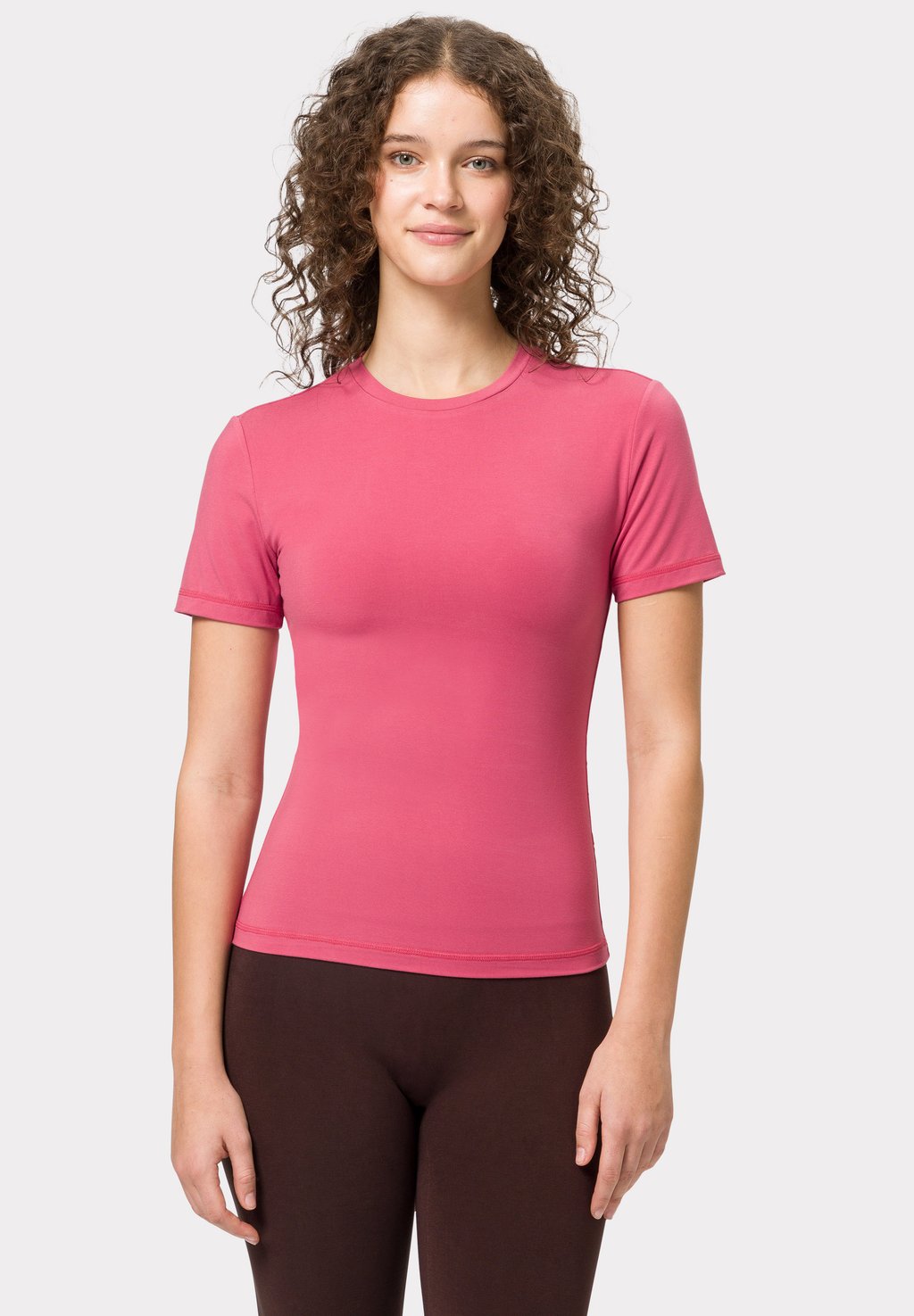 Базовая футболка Les Lunes, красный
Базовая футболка Les Lunes, красный