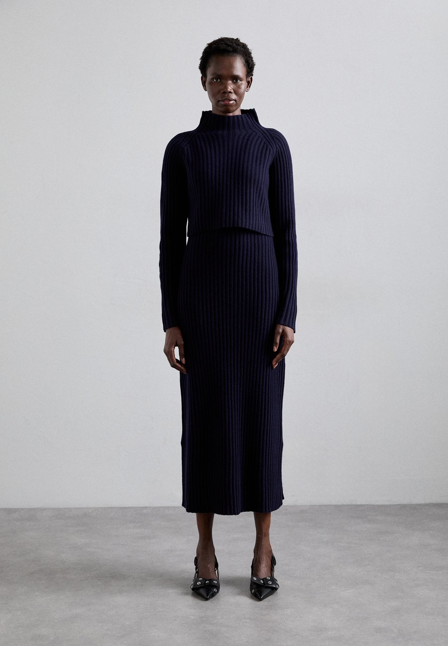 Платье Maje RAGE, Marine/Dark Blue
Платье Maje RAGE, Marine/Dark Blue