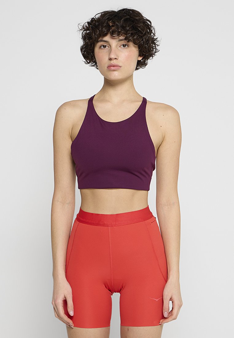 Бюстгальтер Girlfriend Collective Light support sports bra, Plum/Bordeaux
Бюстгальтер Girlfriend Collective Light support sports bra, Plum/Bordeaux