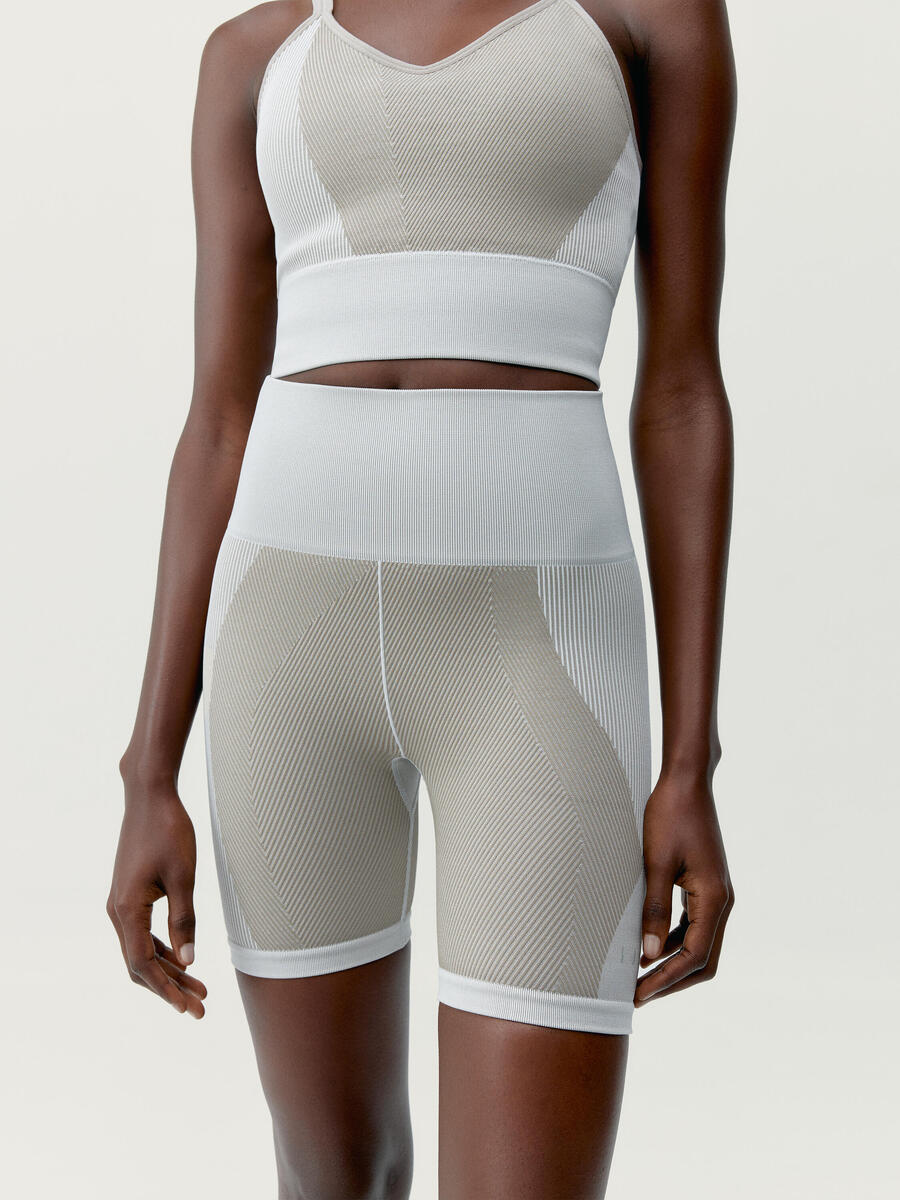 Женские спортивные шорты Malia Born Living Yoga
Женские спортивные шорты Malia Born Living Yoga